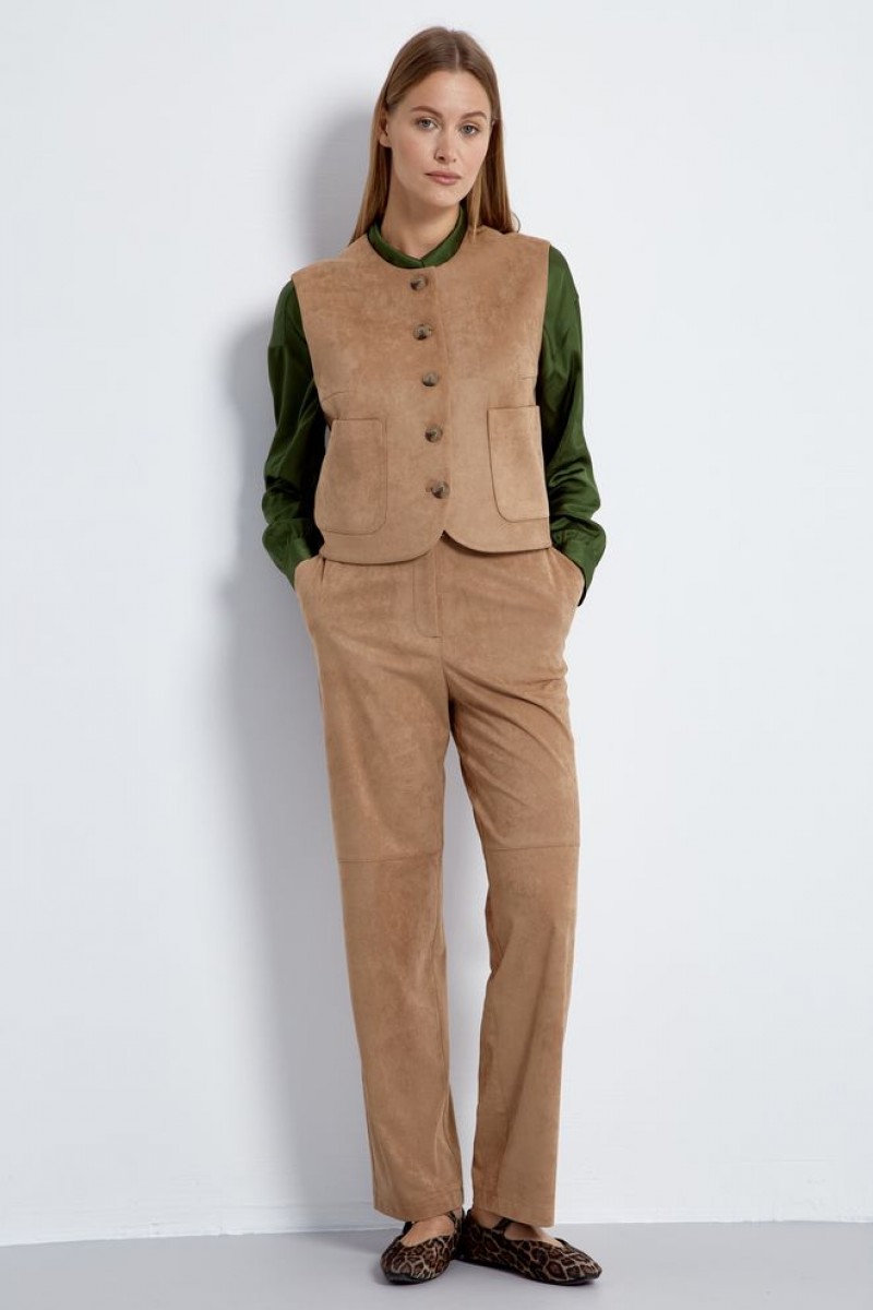 Жилет 4529 орех